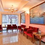 K Royal - Old Otel